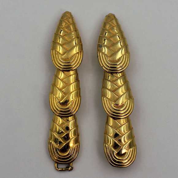 ALEXIS KIRK 2 Piece Gold Metal Articulated Belt Buckle Pinecone Design
